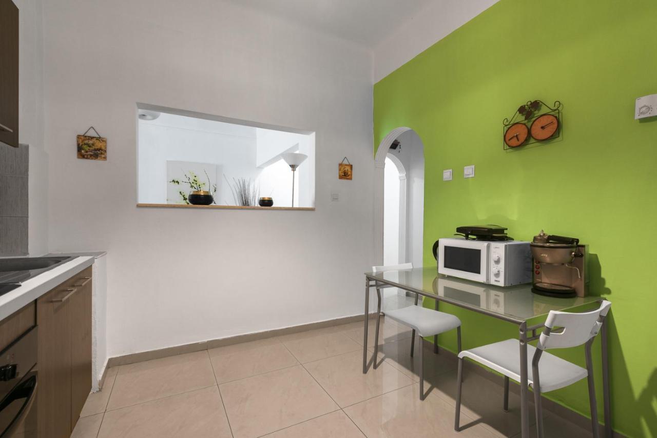 F & B Collection - Flat For 6 Apartment เทสซาโลนิกิ ภายนอก รูปภาพ