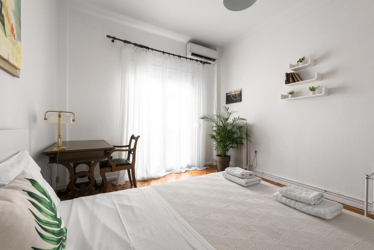F & B Collection - Flat For 6 Apartment เทสซาโลนิกิ ภายนอก รูปภาพ
